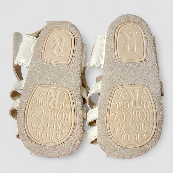 Robeez White Baby Lola Crib Sandal, 12-18 Months - Picture 4 of 4